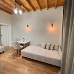 Arial Penthouse 3* Vlorë