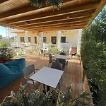 Arial Penthouse Aparthotel Vlorë
