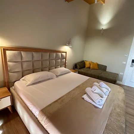 Arial Penthouse Aparthotel Vlorë