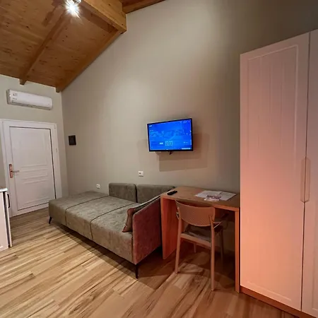 Arial Penthouse Aparthotel Vlorë