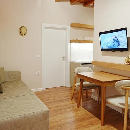 Aparthotel Arial Penthouse 3*