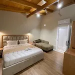 Arial Penthouse 3* Avlonya