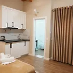 Arial Penthouse 3* Влёра