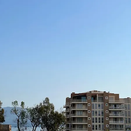 Arial Penthouse Aparthotel Vlorë