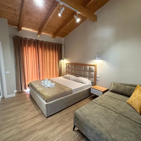 Arial Penthouse Aparthotel Vlorë
