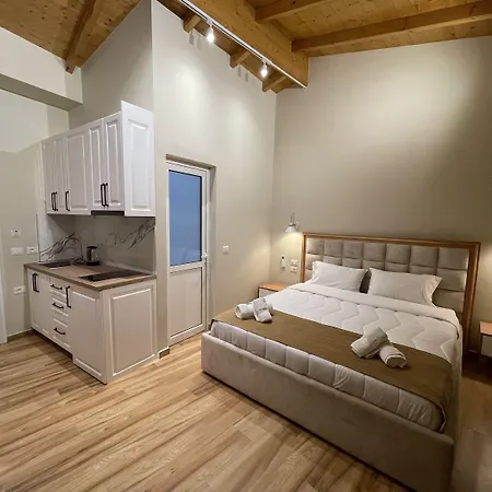 Arial Penthouse 3* Vlorë