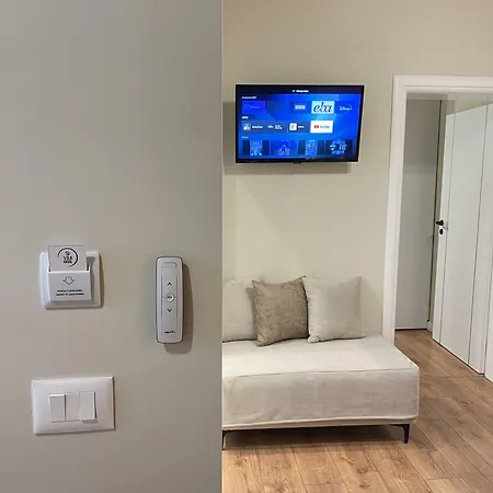 Arial Penthouse 3* Vlorë