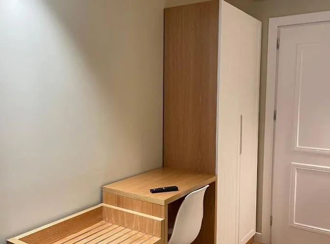 Arial Penthouse 3* Vlorë