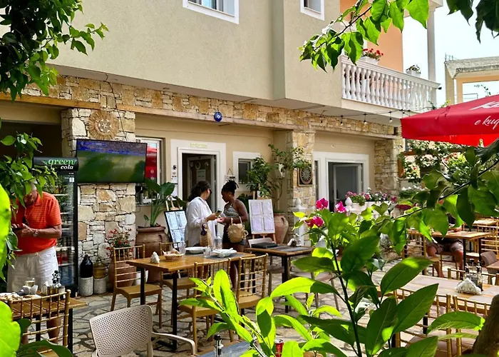 Arial Penthouse 3* Vlorë