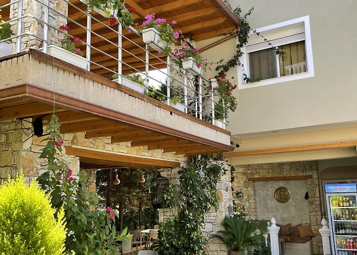 Arial Penthouse 3* Vlore