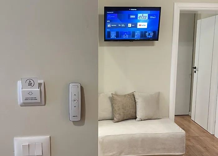 Arial Penthouse 3* Vlorë