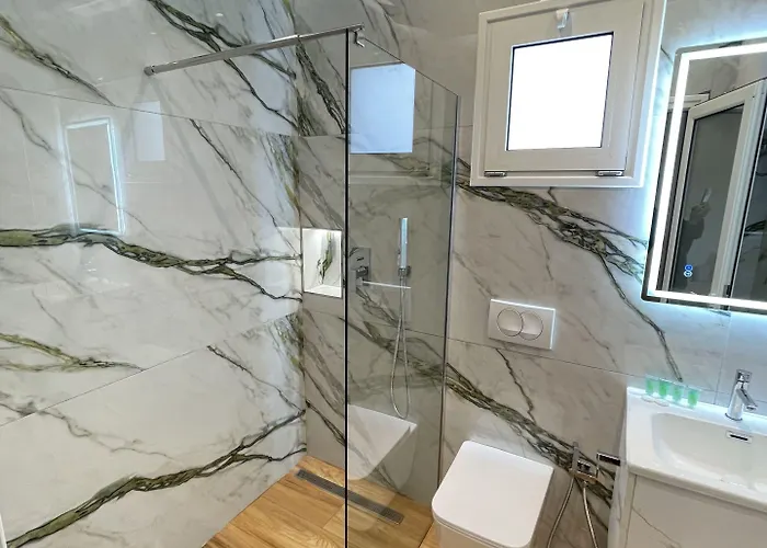 Arial Penthouse Aparthotel 3*